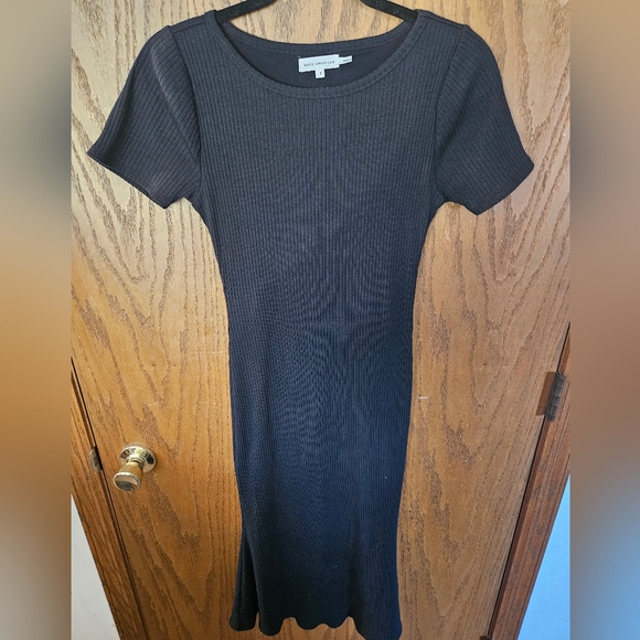Good American Ribbed Short Sleeve Midi Bodycon Dress Size Small - Picture 1 of 5